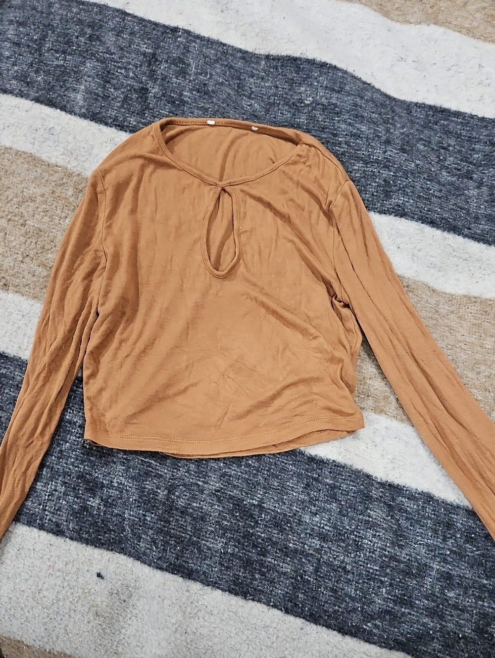 Womens Long-Sleeve Keyhole Top - Tan